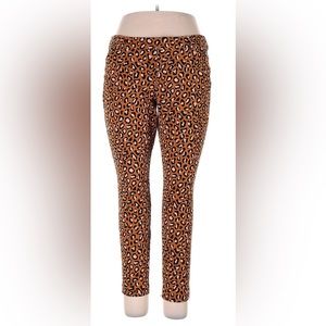 Old Navy leopard print pixie ankle size 6